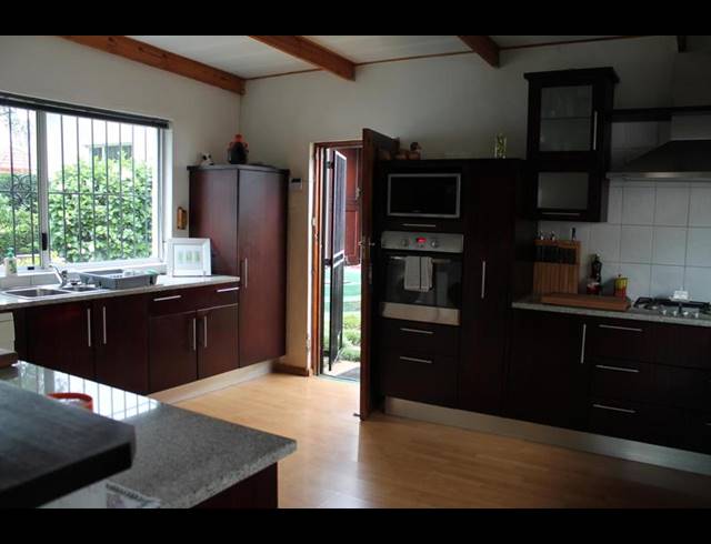 3 BEDROOM HOUSE FOR SALE IN KENSINGTON